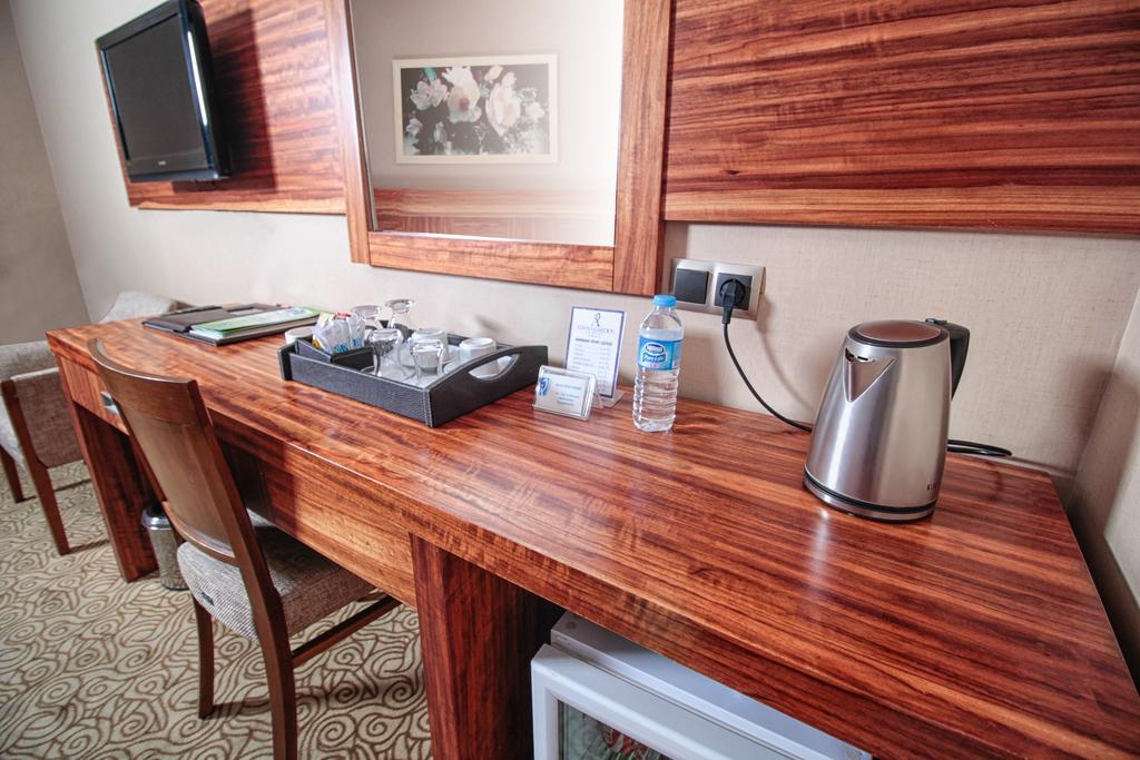 Adana Garden Business Hotel エクステリア 写真