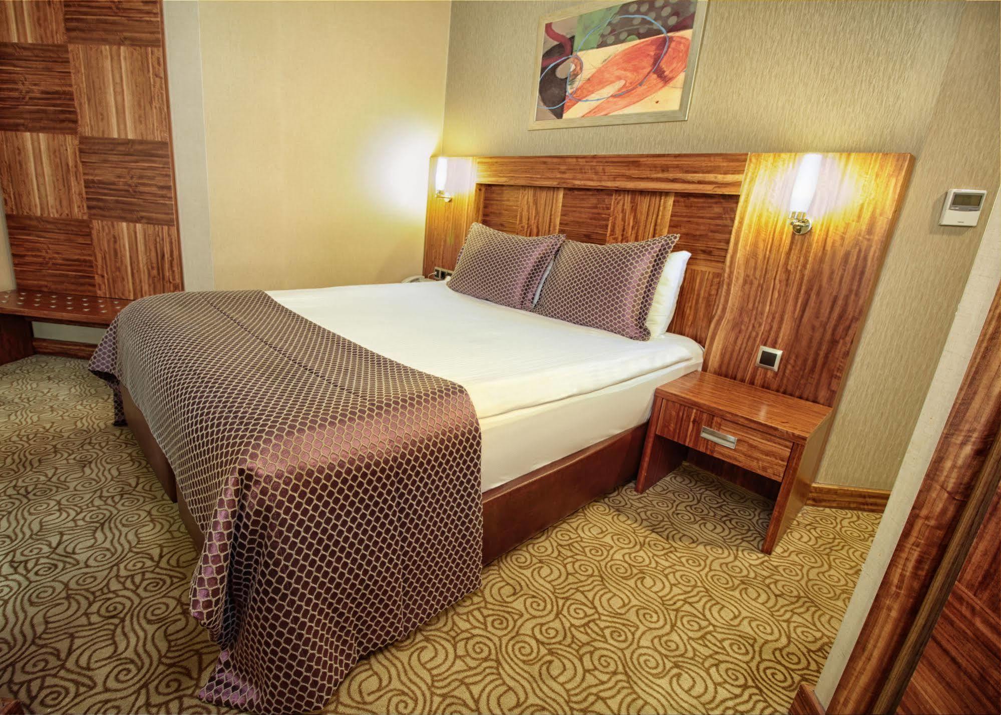 Adana Garden Business Hotel エクステリア 写真