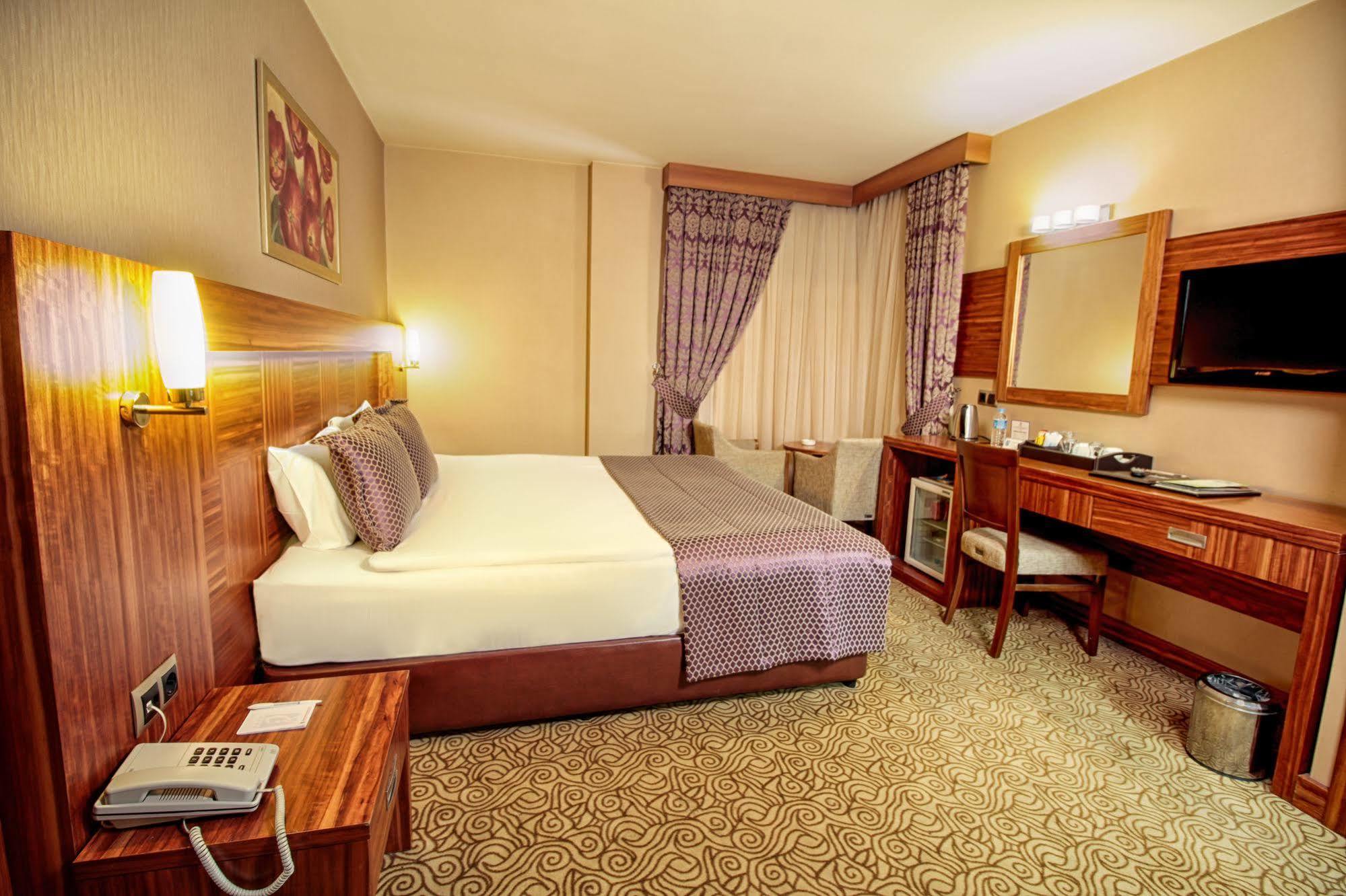 Adana Garden Business Hotel エクステリア 写真